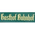zum Bahnhof